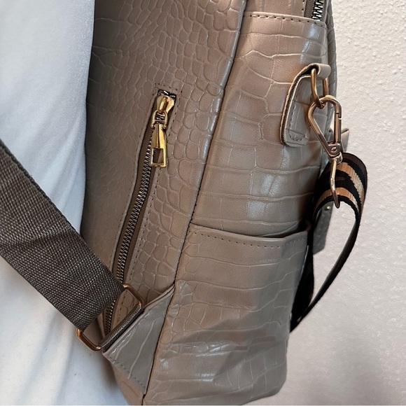Faux Leather Croco Embossed Convertible Shoulder Bag Backpack Cream Beige - Picture 11 of 15